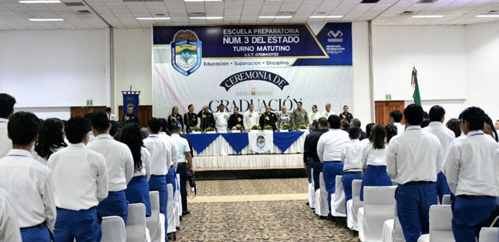 Yamil Melgar reconoce a las nuevas generaciones que construirán el futuro de&nbsp;Tapachula