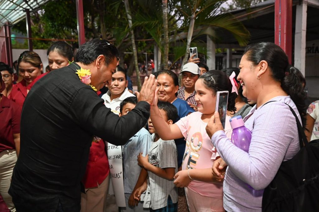 Eduardo Ramírez impulsa inversión para fortalecer el bienestar y la paz en Frontera&nbsp;Comalapa